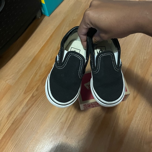 Toddler Vans - Picture 3 of 4
